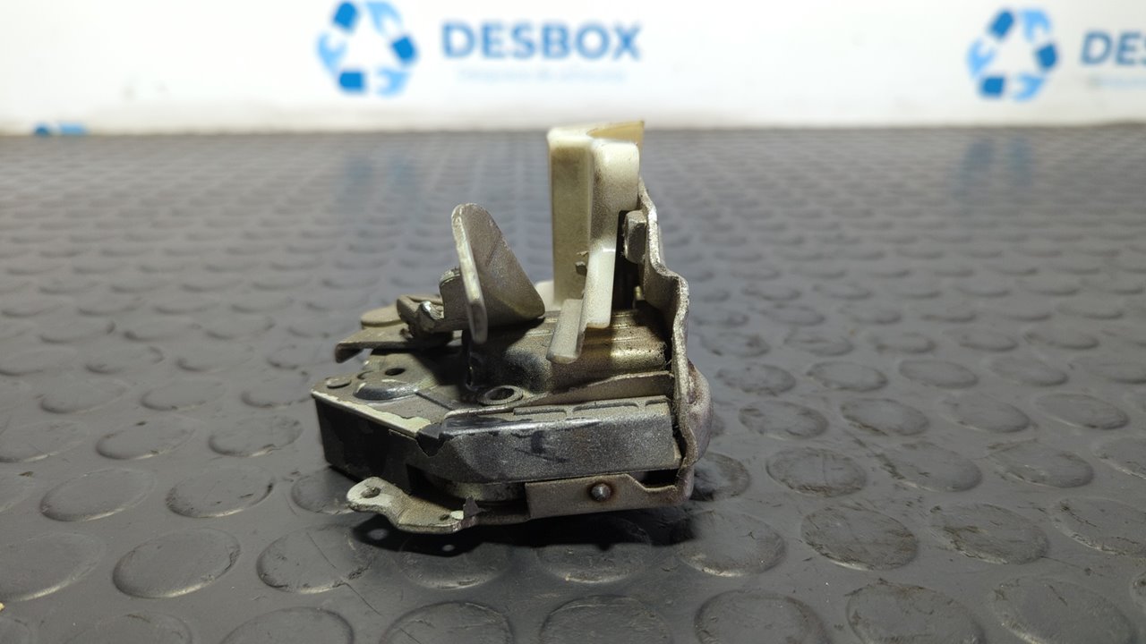 CERRADURA PUERTA TRASERA DERECHA MERCEDES CLASE E (W124) - vista 5