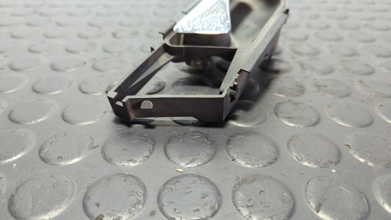 MANETA INTERIOR TRASERA DERECHA MERCEDES-BENZ CLASE E (W124) - vista 3