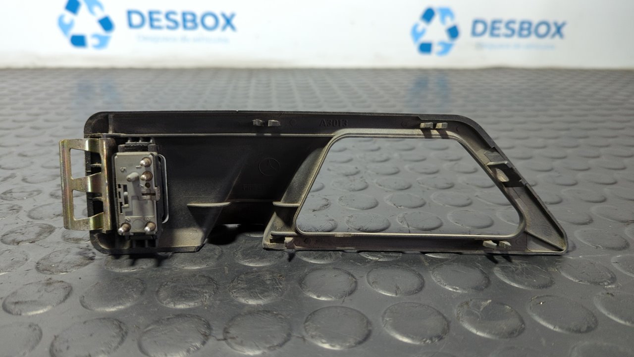 MANDO ELEVALUNAS TRASERO DERECHO MERCEDES CLASE E (W124) - vista 3