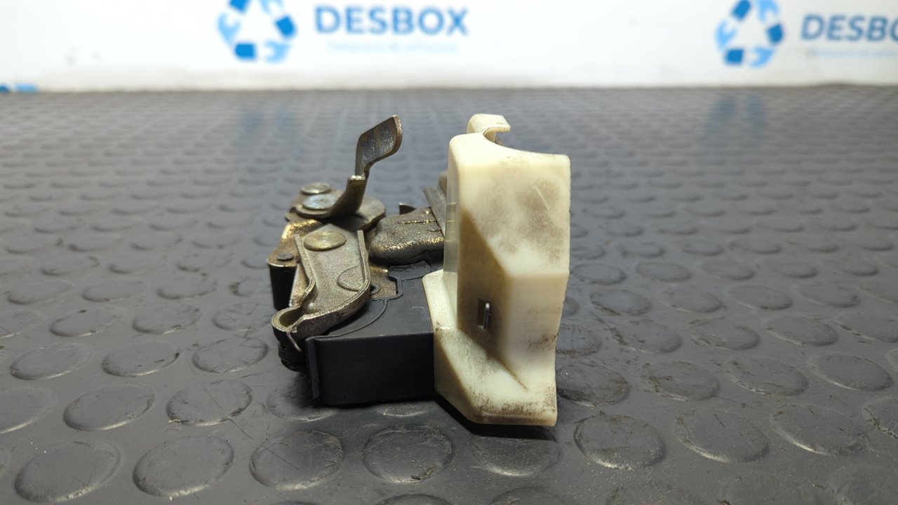 CERRADURA PUERTA TRASERA IZQUIERDA MERCEDES CLASE C (W201) - vista 2