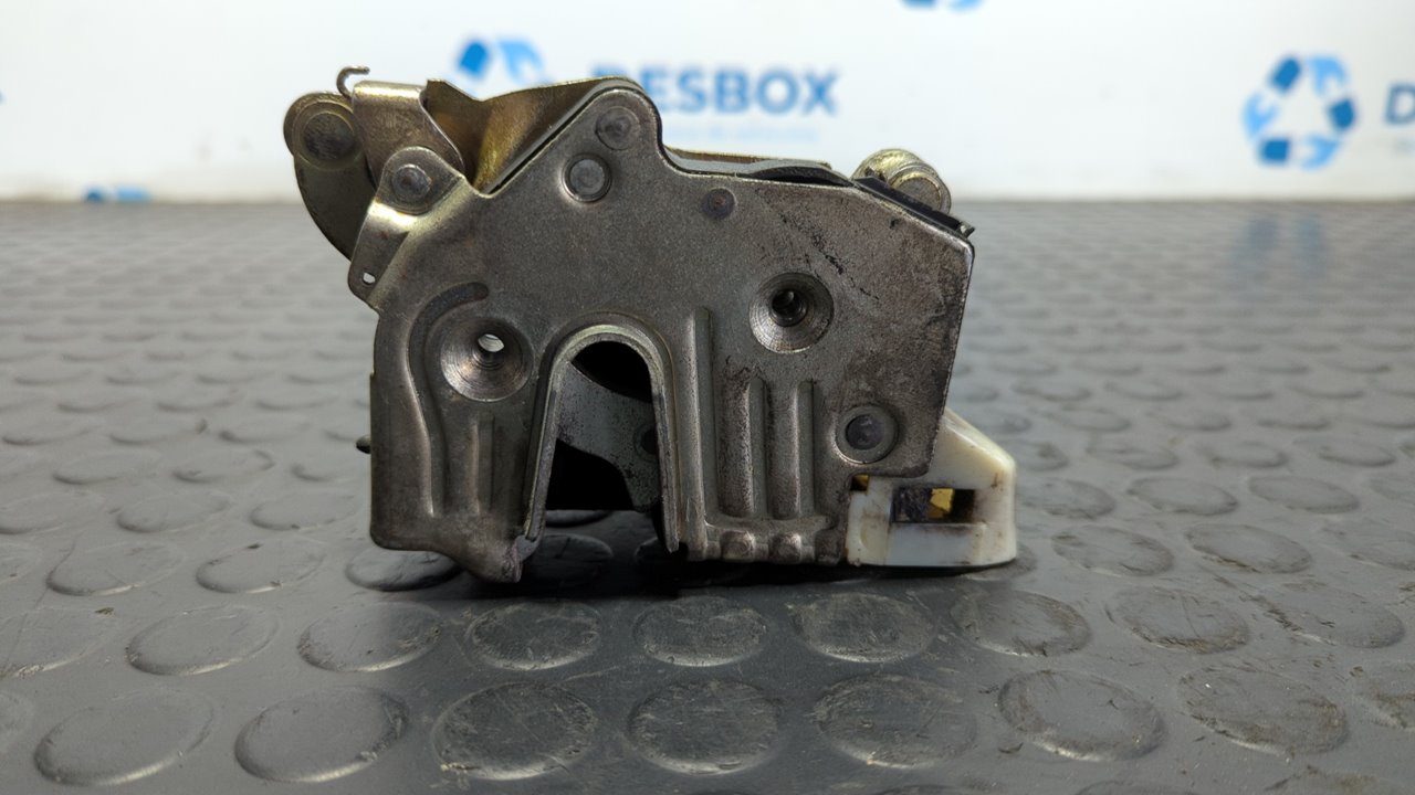 CERRADURA PUERTA TRASERA IZQUIERDA MERCEDES CLASE C (W201) - vista 4