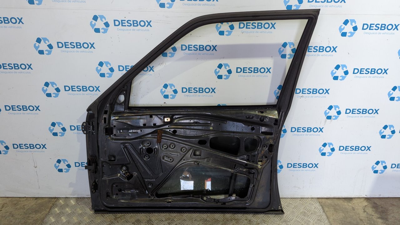 PUERTA DELANTERA DERECHA MERCEDES-BENZ CLASE E (W124) - vista 4