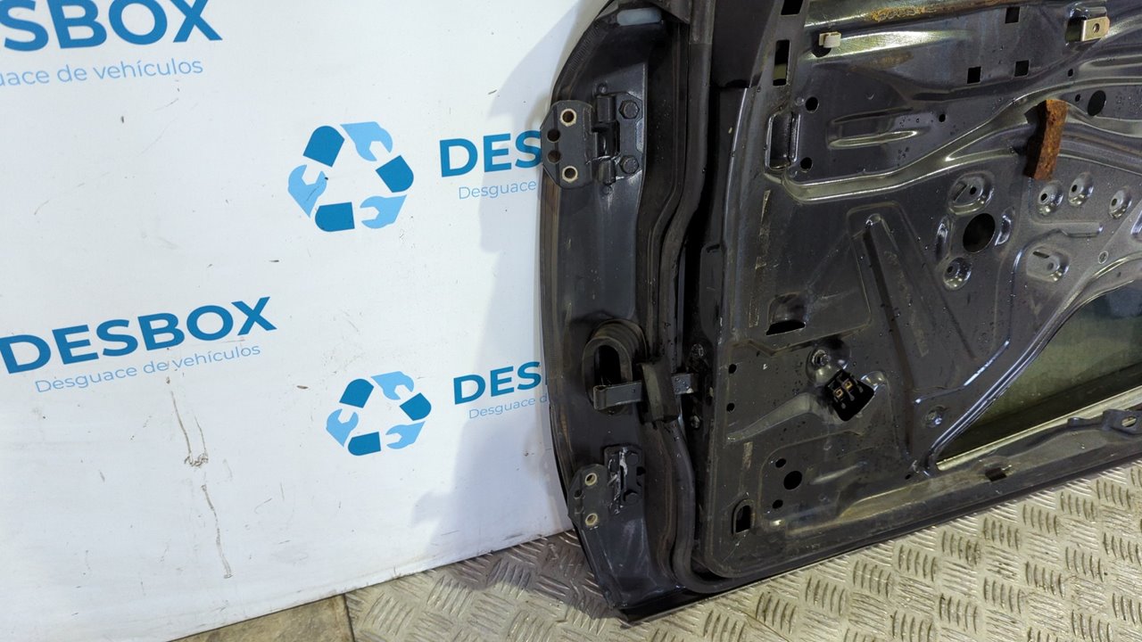 PUERTA DELANTERA DERECHA MERCEDES-BENZ CLASE E (W124) - vista 2