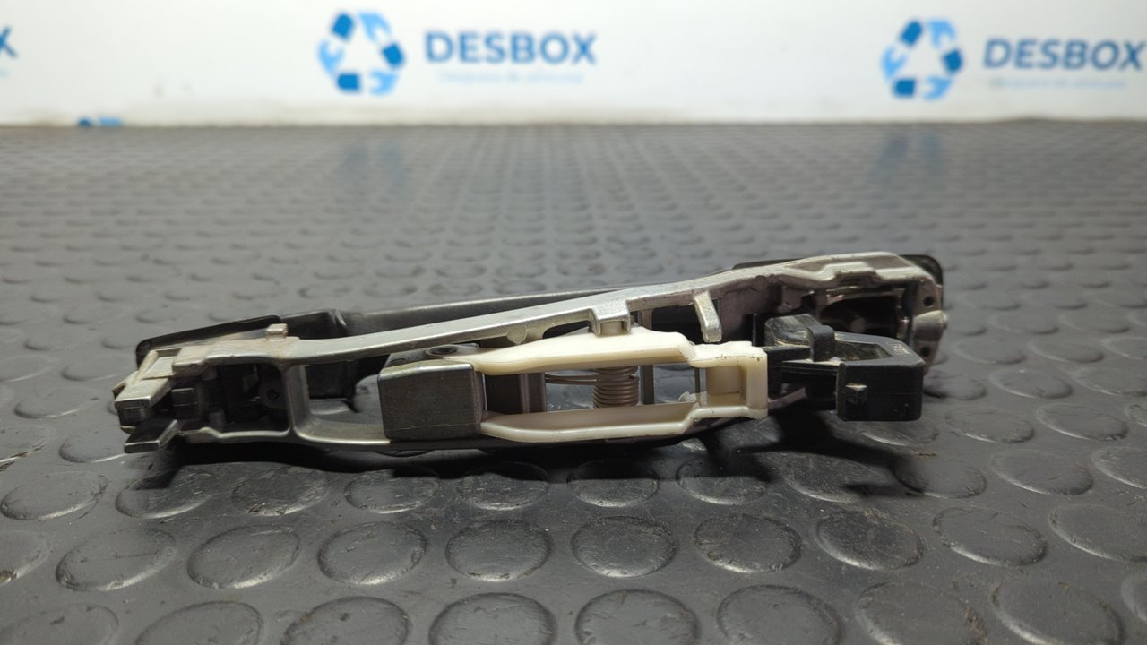 MANETA  TRASERA IZQUIERDA MERCEDES CLASE E (W124) - vista 5