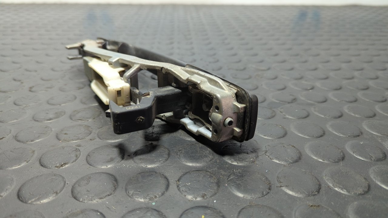 MANETA  TRASERA IZQUIERDA MERCEDES CLASE E (W124) - vista 3