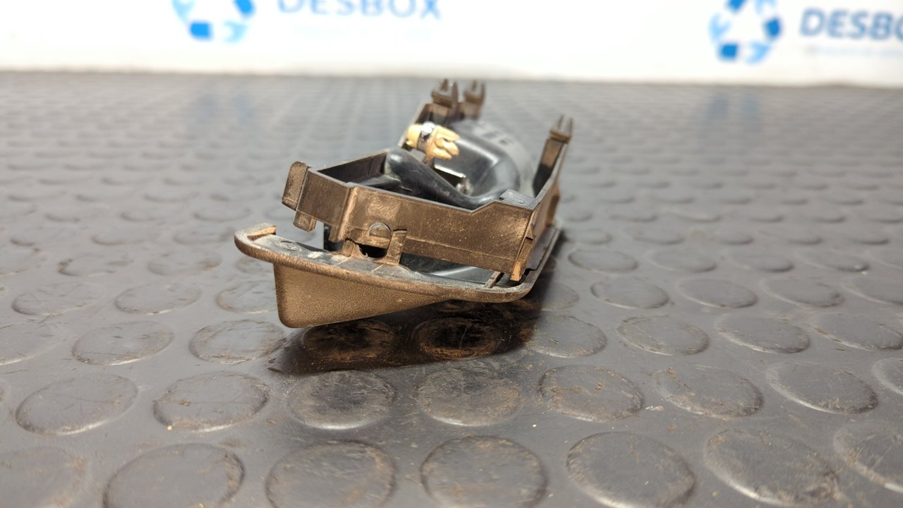 MANETA INTERIOR TRASERA IZQUIERDA MERCEDES CLASE E (W124) - vista 7