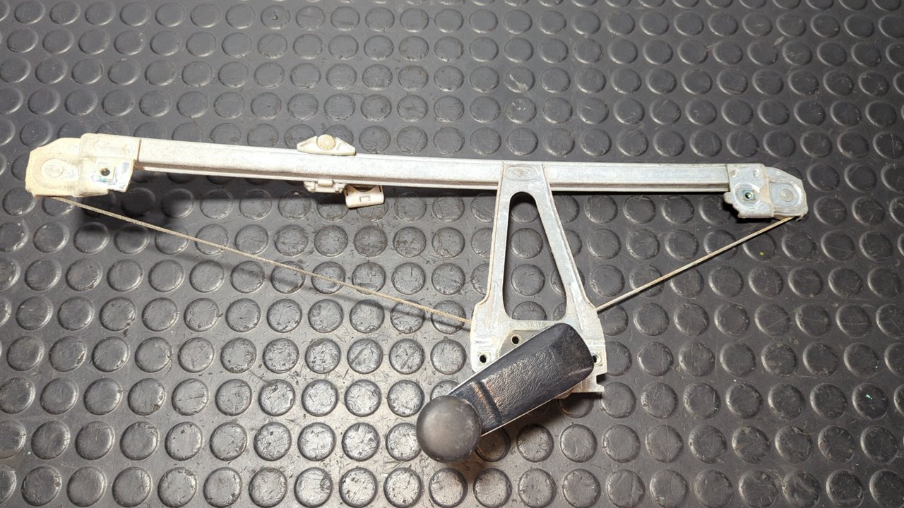 ELEVALUNAS TRASERO IZQUIERDO MERCEDES CLASE E (W124)