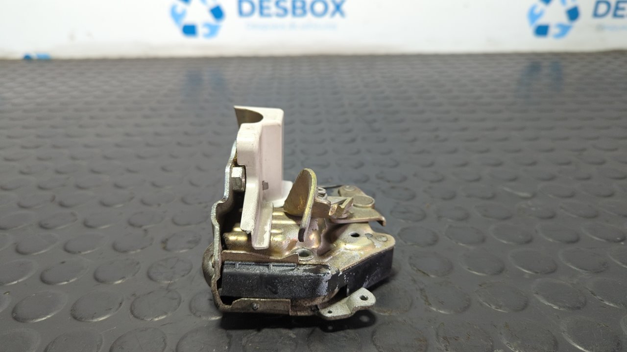 CERRADURA PUERTA DELANTERA IZQUIERDA MERCEDES CLASE E (W124) - vista 4