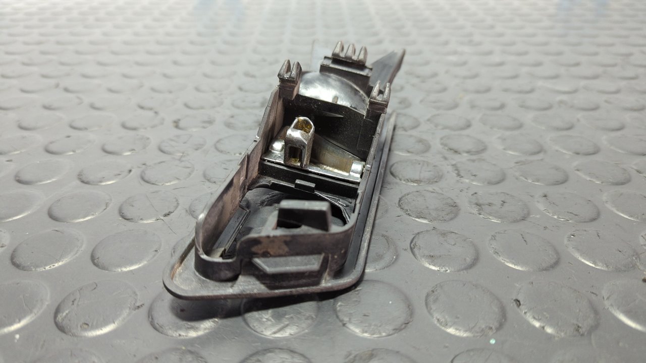 MANETA INTERIOR DELANTERA IZQUIERDA MERCEDES CLASE C (W201) - vista 2