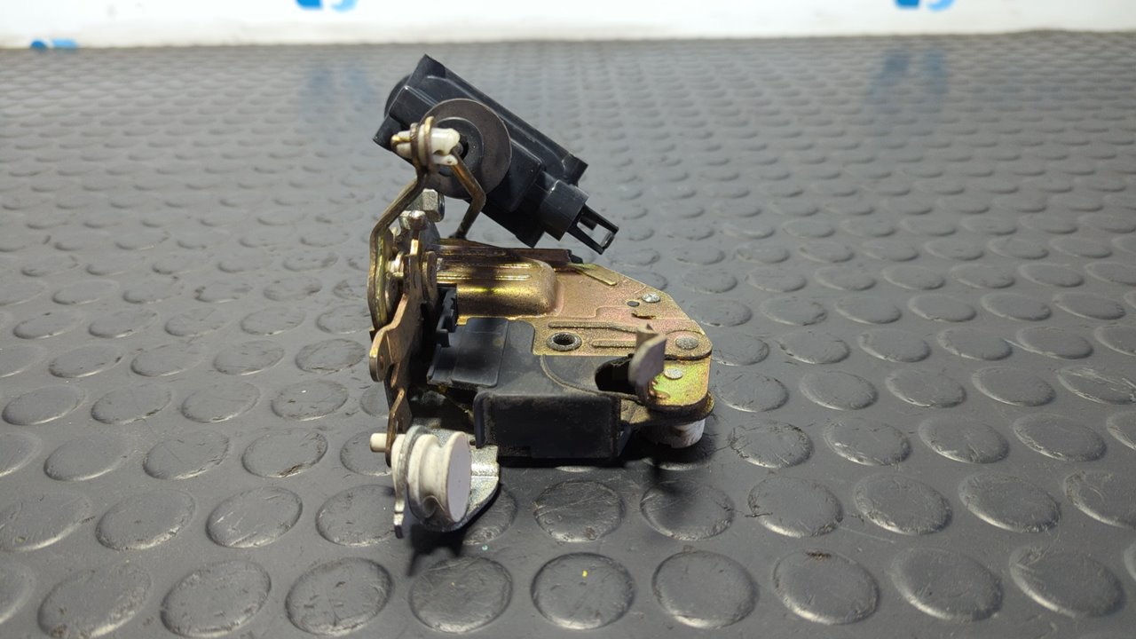 CERRADURA PUERTA DELANTERA DERECHA MERCEDES CLASE E (W124) - vista 5