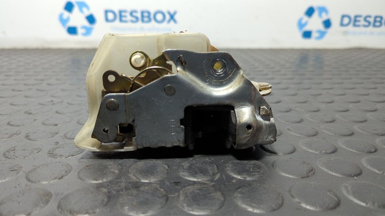 CERRADURA PUERTA TRASERA IZQUIERDA MERCEDES CLASE C (W201) - vista 2