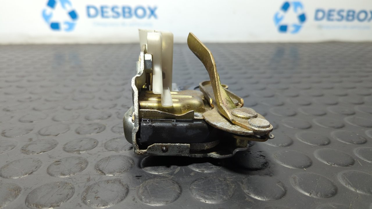 CERRADURA PUERTA TRASERA IZQUIERDA MERCEDES CLASE C (W201) - vista 5