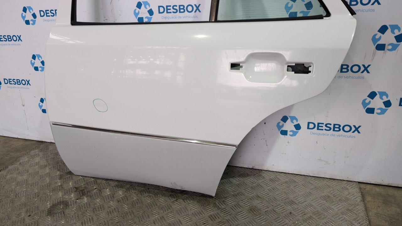 PUERTA TRASERA IZQUIERDA MERCEDES CLASE E (W124) - vista 8