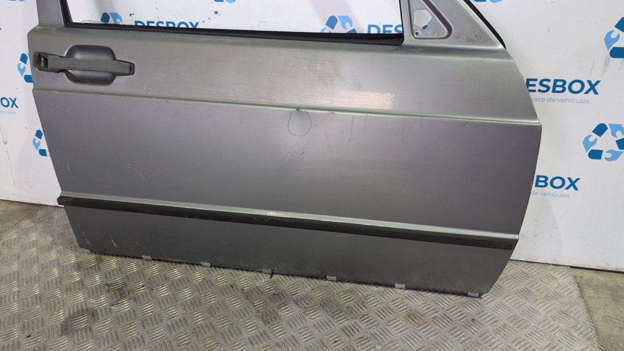 PUERTA DELANTERA DERECHA MERCEDES-BENZ CLASE C (W201) - vista 3