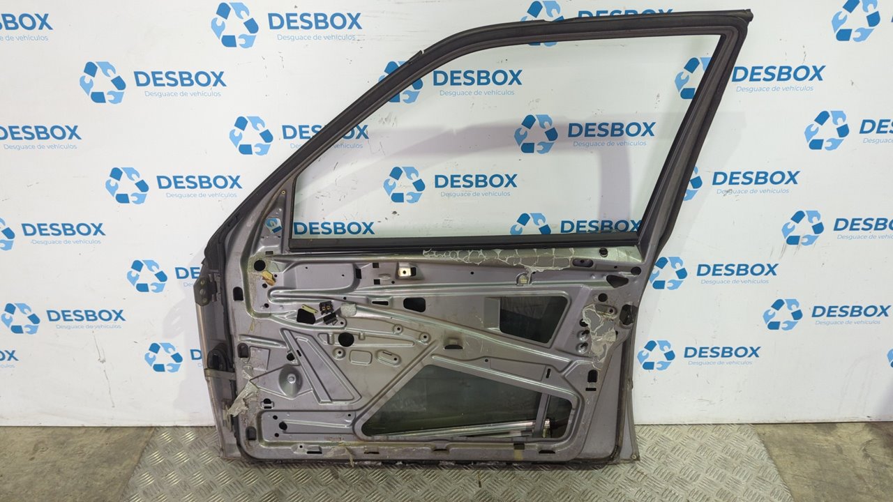PUERTA DELANTERA DERECHA MERCEDES-BENZ CLASE C (W201) - vista 5