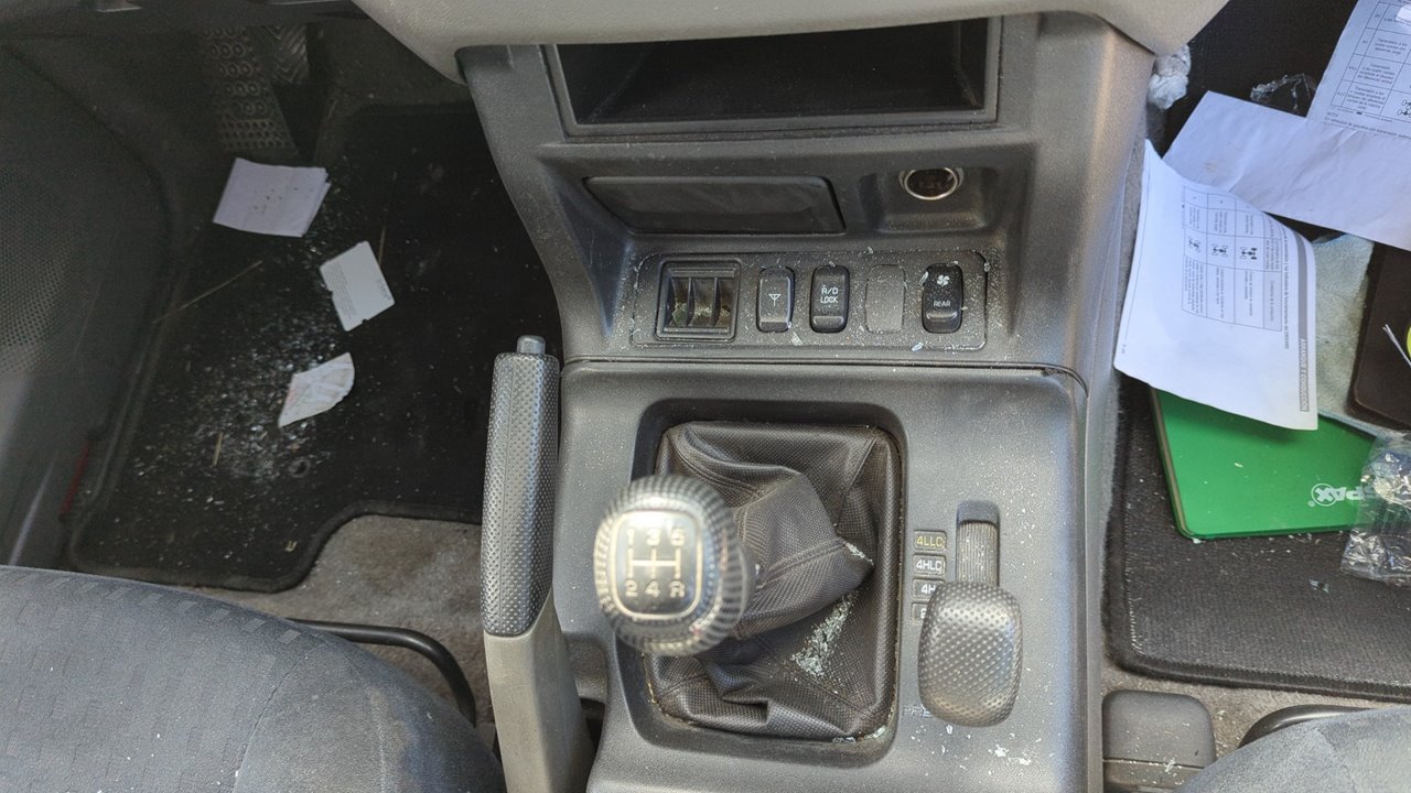 FARO DERECHO MITSUBISHI MONTERO (V80/V90) - vista 15