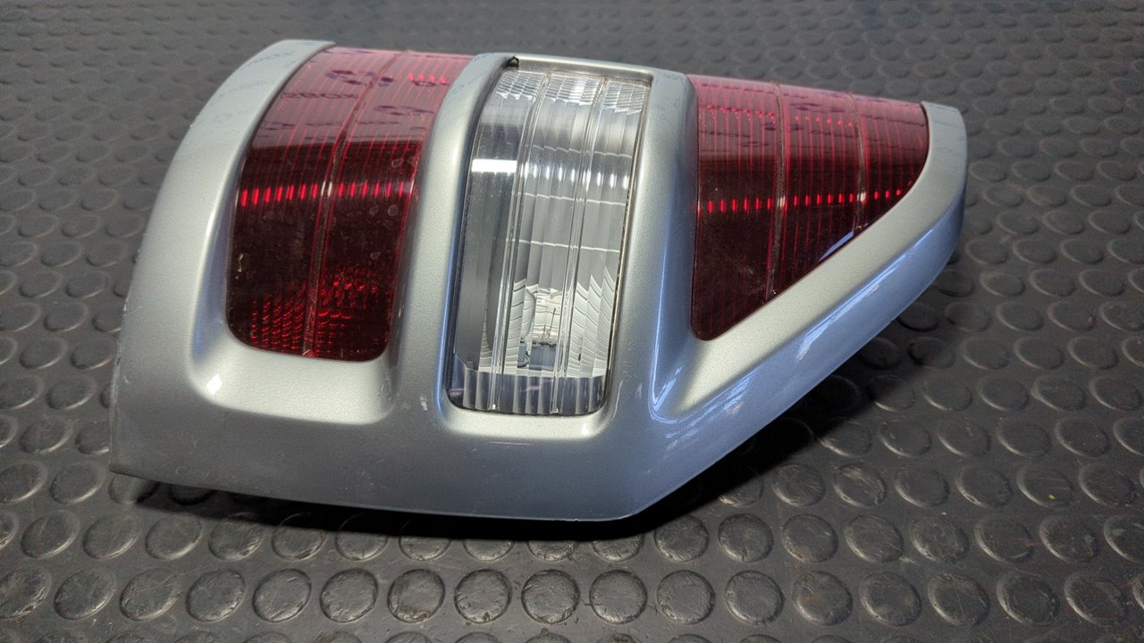 PILOTO TRASERO DERECHO MITSUBISHI MONTERO (V80/V90) - vista 6