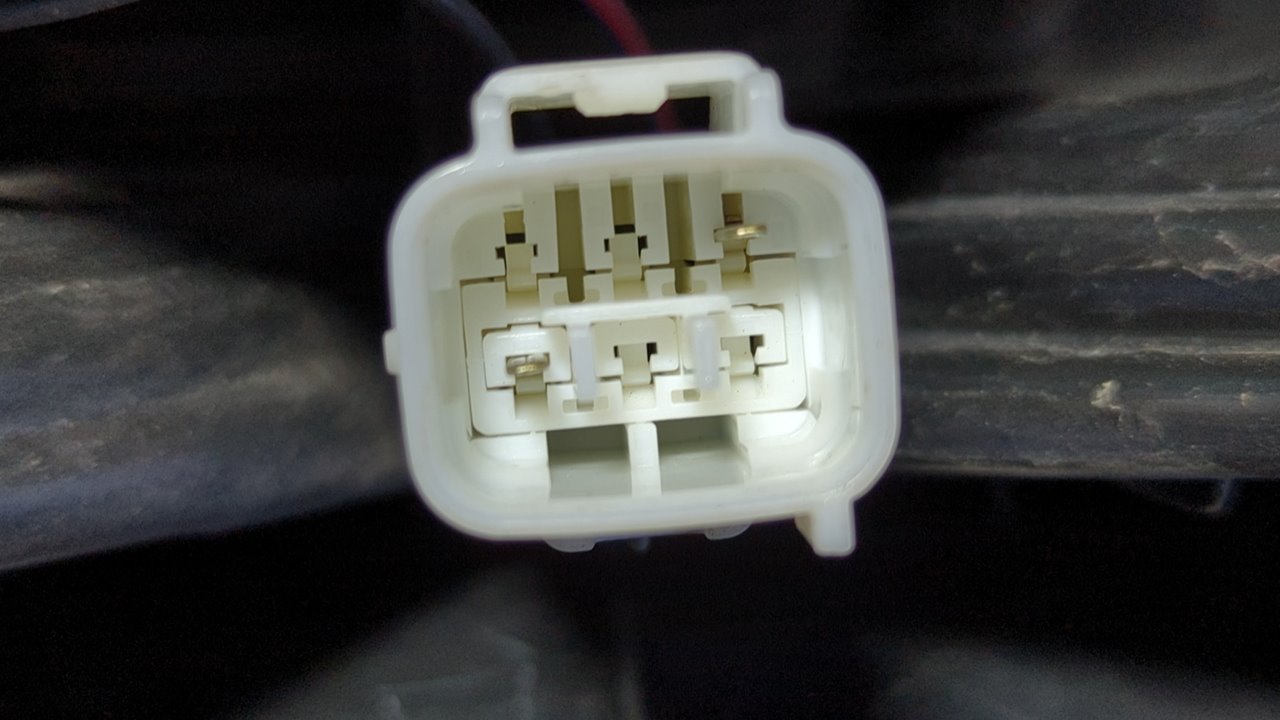 PILOTO TRASERO DERECHO MITSUBISHI MONTERO (V80/V90) - vista 4