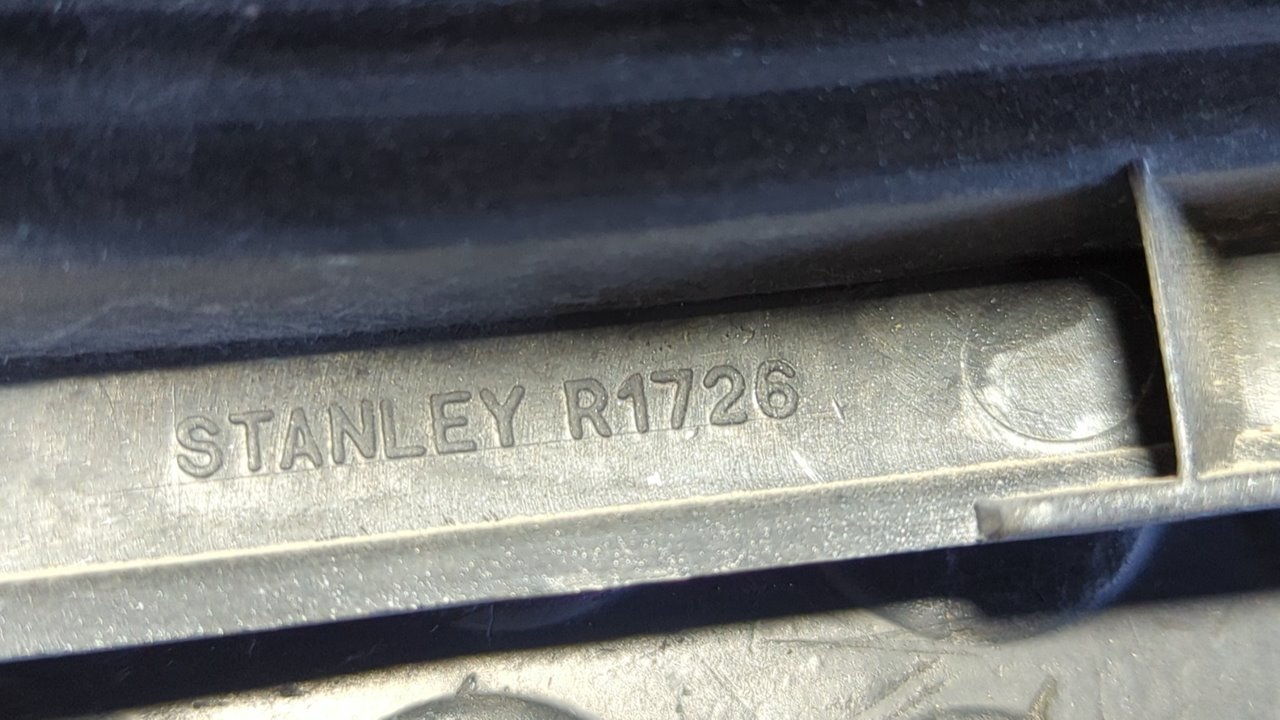 PILOTO TRASERO DERECHO MITSUBISHI MONTERO (V80/V90) - vista 2