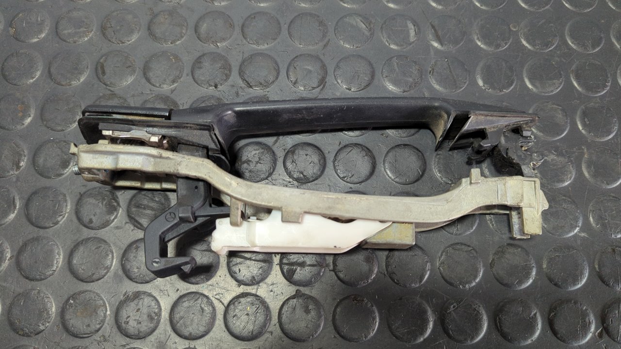 MANETA TRASERA DERECHA MERCEDES CLASE E (W124) - vista 3