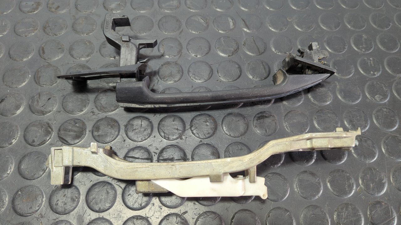 MANETA TRASERA DERECHA MERCEDES CLASE E (W124) - vista 5