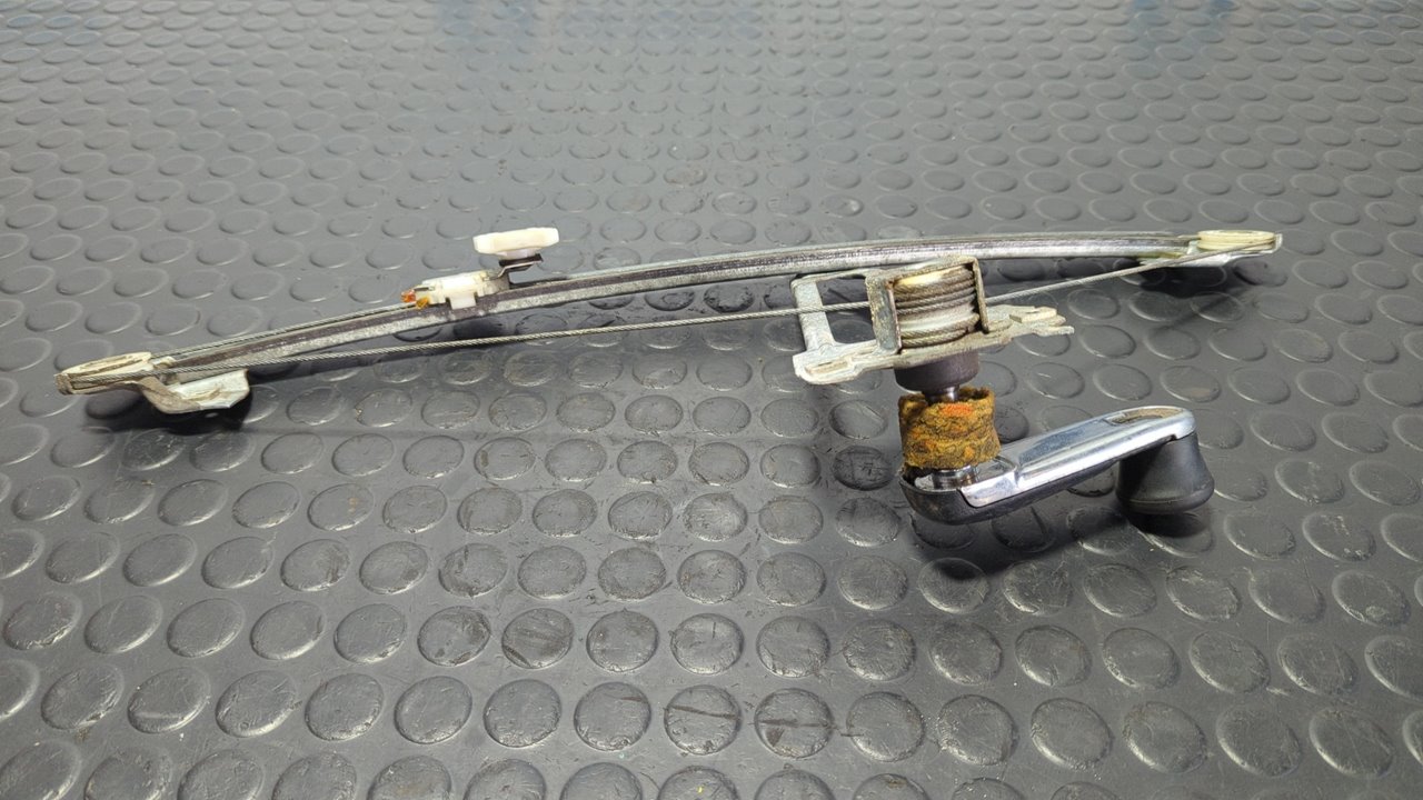 ELEVALUNAS TRASERO DERECHO MERCEDES CLASE E (W124) - vista 2