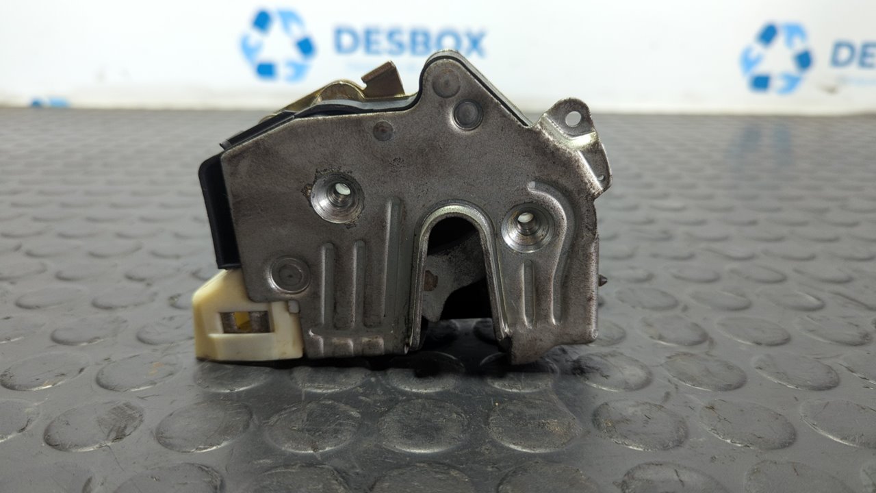 CERRADURA PUERTA TRASERA DERECHA MERCEDES CLASE E (W124) - vista 2