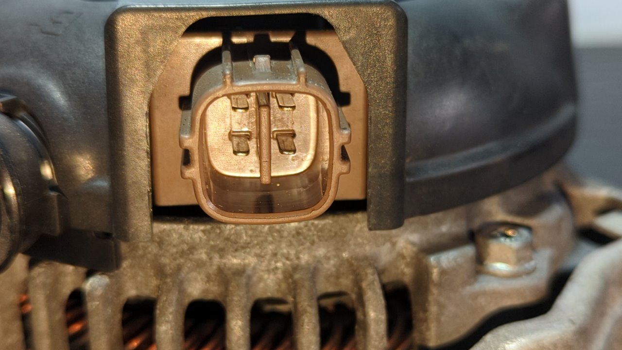 ALTERNADOR TOYOTA AURIS - vista 4