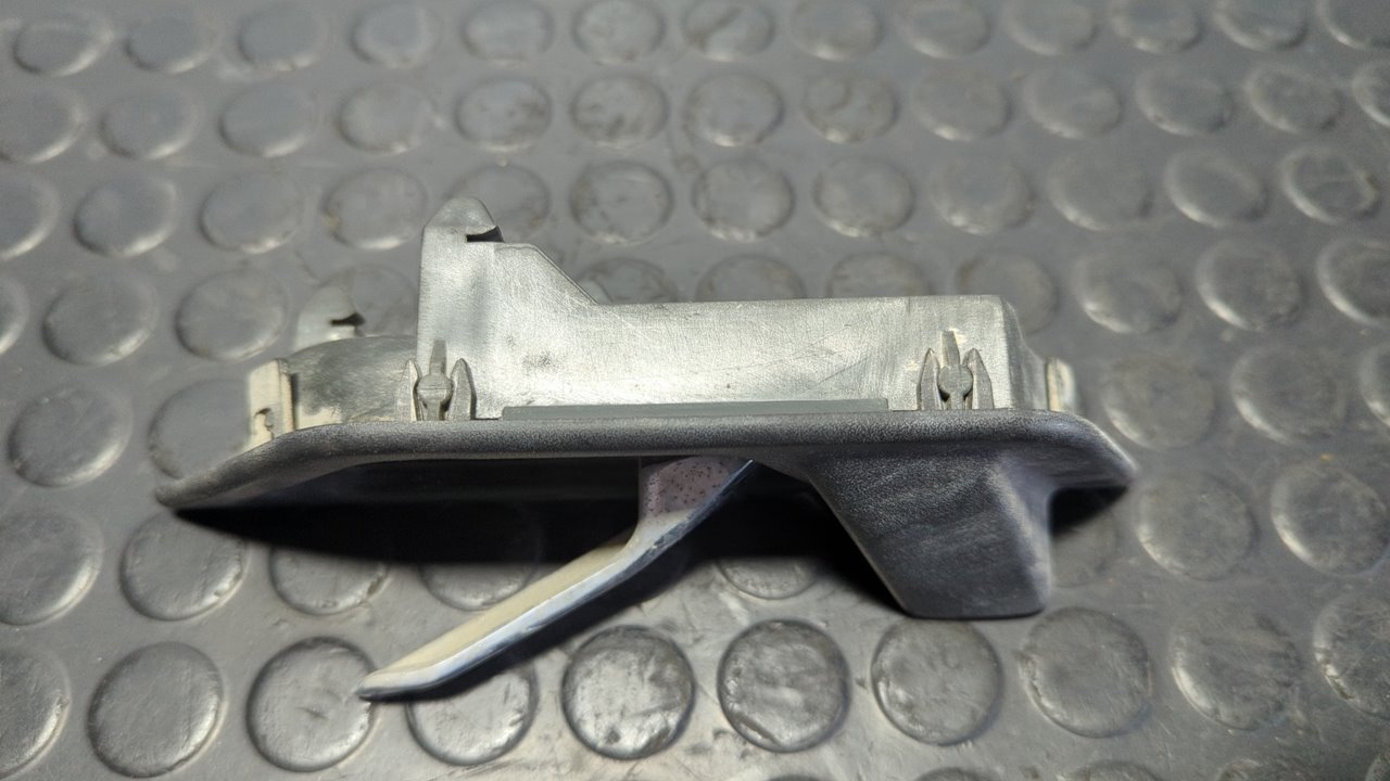 MANETA INTERIOR TRASERA DERECHA MERCEDES CLASE E (W124) - vista 2