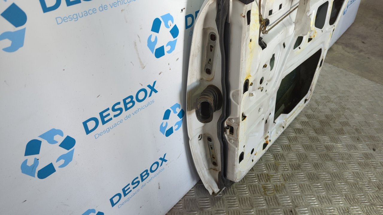 PUERTA TRASERA DERECHA MERCEDES CLASE E (W124) - vista 6