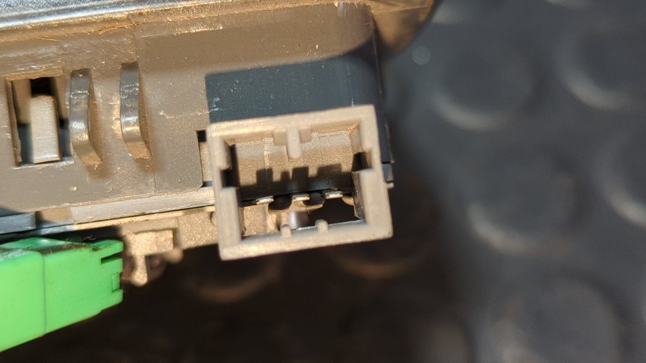 LUZ INTERIOR FIAT DUCATO CHASIS CABINA 33 (290) - vista 5