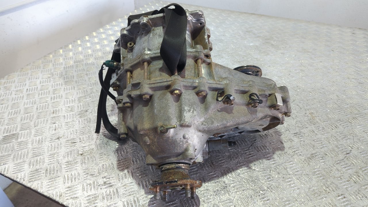 CAJA TRANSFER NISSAN PATROL (K/W260) - vista 2