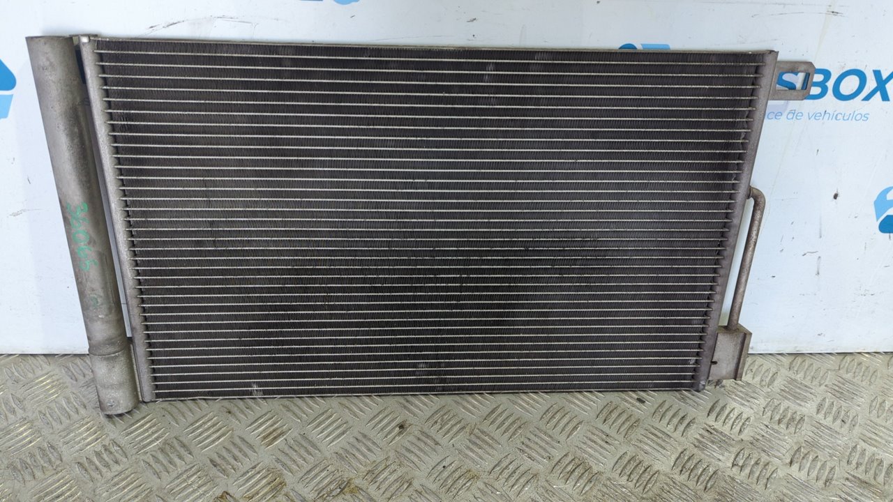 CONDENSADOR / RADIADOR  AIRE ACONDICIONADO OPEL CORSA D - vista 3