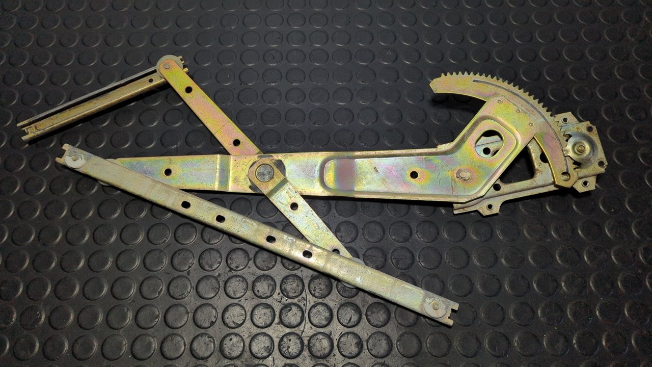 ELEVALUNAS DELANTERO DERECHO NISSAN PATROL (K/W260) - vista 2