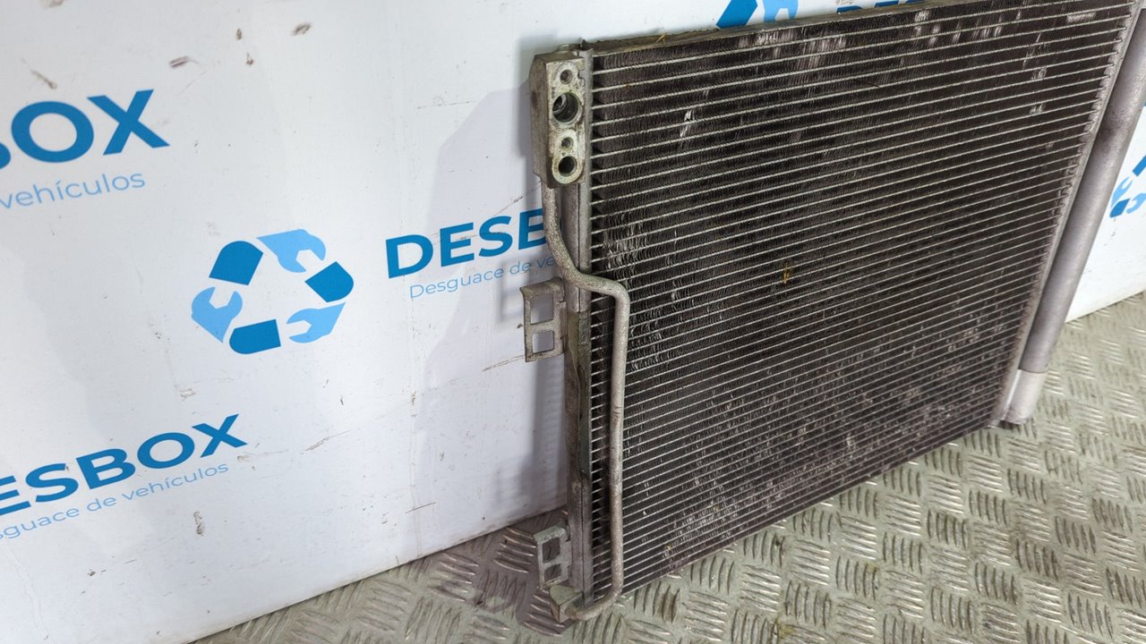 CONDENSADOR / RADIADOR  AIRE ACONDICIONADO NISSAN NV 200 (M20) - vista 3