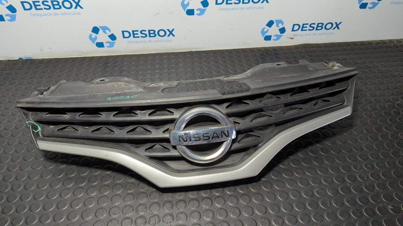 REJILLA DELANTERA NISSAN NV 200 (M20)
