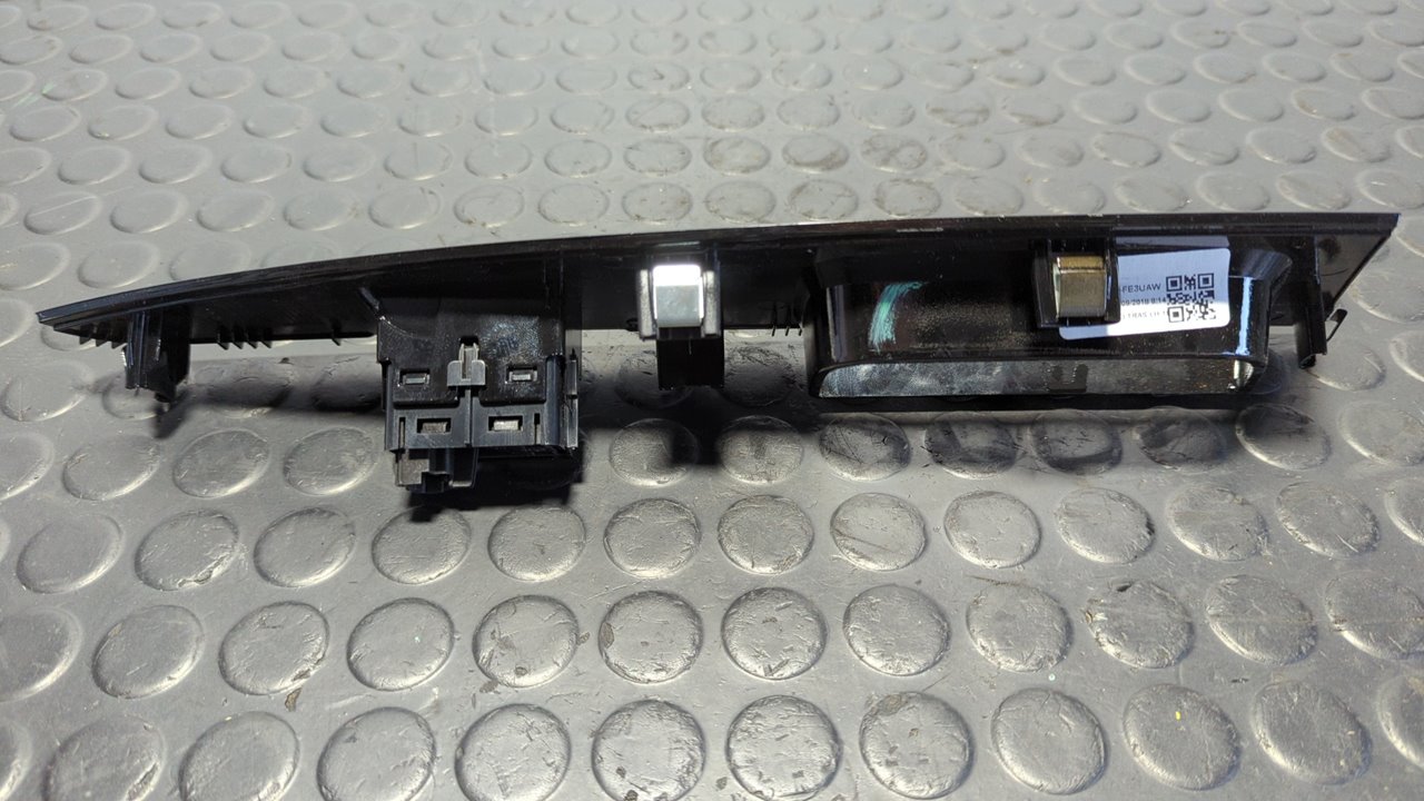 MANDO ELEVALUNAS TRASERO IZQUIERDO FORD MONDEO LIM. - vista 3