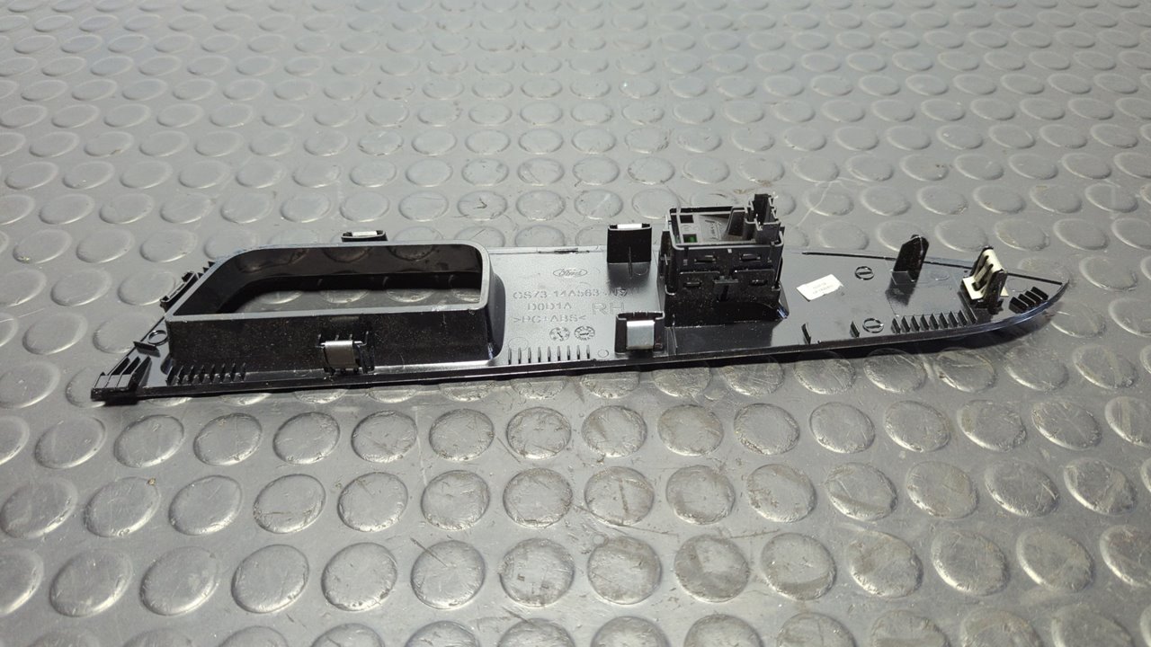 MANDO ELEVALUNAS DELANTERO DERECHO FORD MONDEO LIM. - vista 4