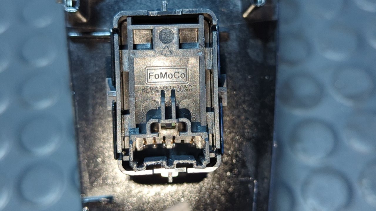 MANDO ELEVALUNAS DELANTERO DERECHO FORD MONDEO LIM. - vista 3