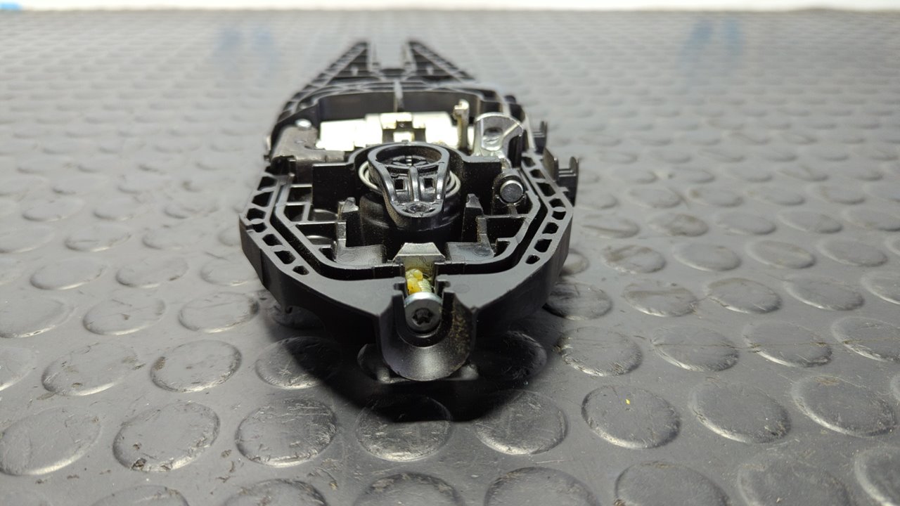 SOPORTE MANETA DELANTERA IZQUIERDA FORD MONDEO LIM. - vista 2