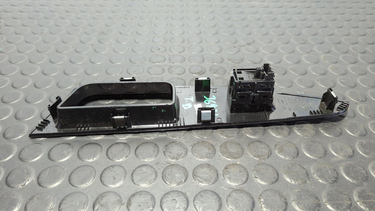 MANDO ELEVALUNAS TRASERO DERECHO FORD MONDEO LIM. - vista 2