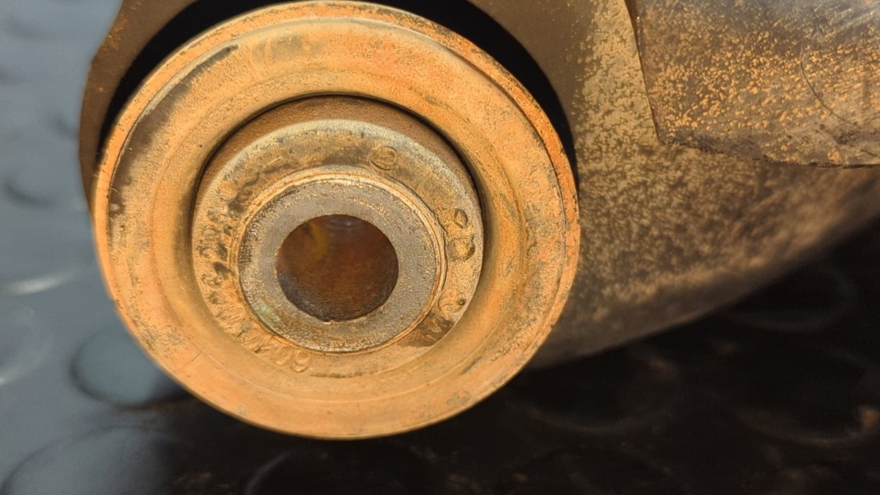 BRAZO DERECHO INFERIOR DELANTERO DACIA SANDERO - vista 5