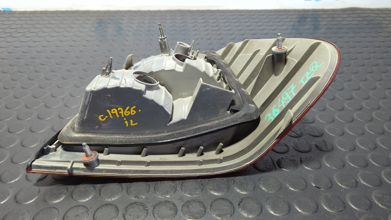 PILOTO TRASERO IZQUIERDO BMW SERIE 3 BERLINA (E46) - vista 2