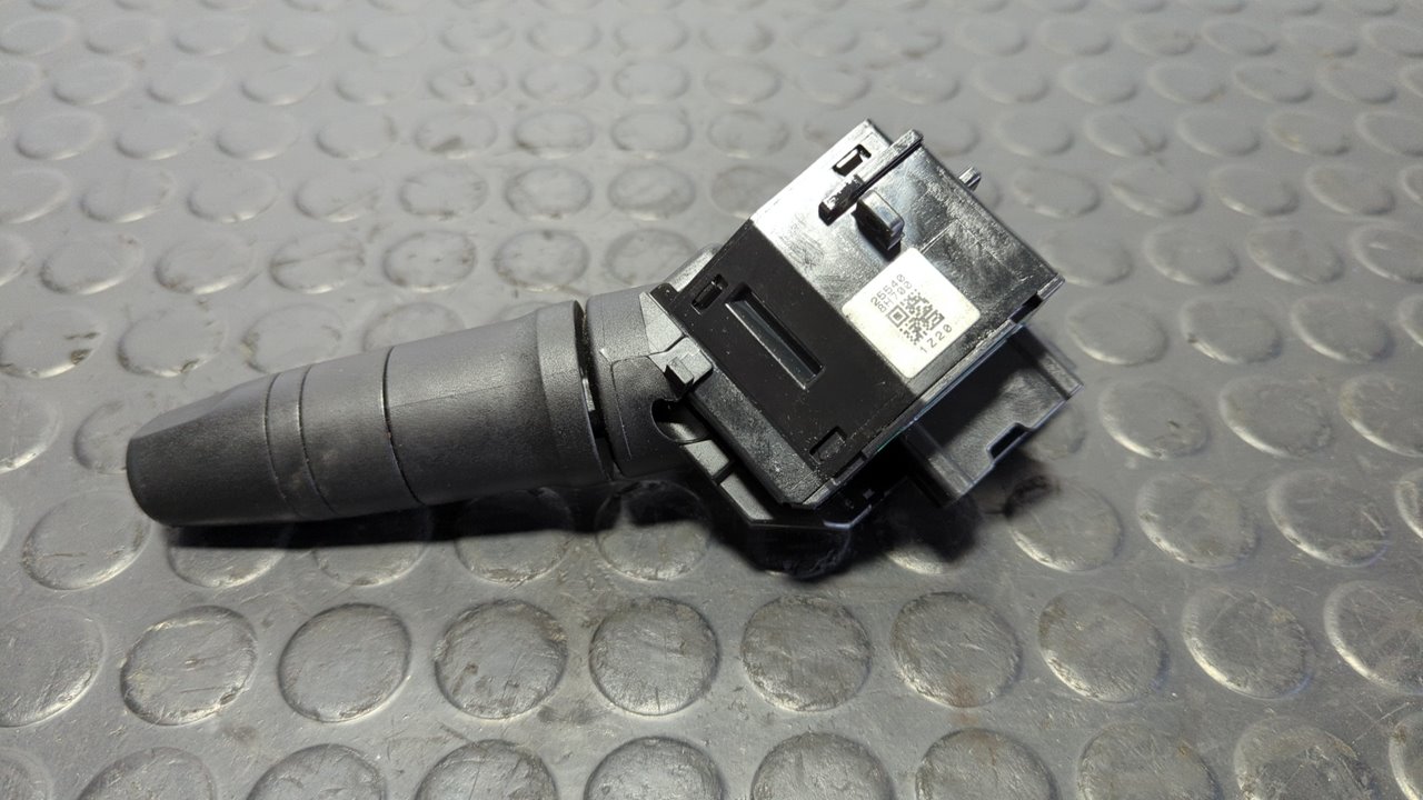 MANDO LUCES NISSAN X-TRAIL (T30) - vista 2