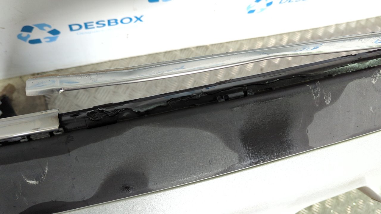 PARAGOLPES TRASERO AUDI 80/90 (811/813/853) - vista 7