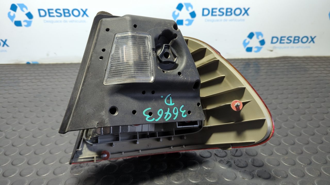 PILOTO TRASERO IZQUIERDO BMW SERIE 3 BERLINA (E46) - vista 2