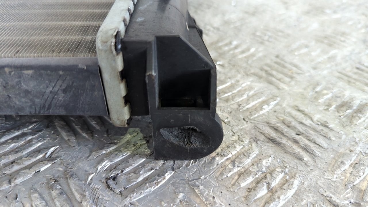 RADIADOR AGUA OPEL VIVARO - vista 3