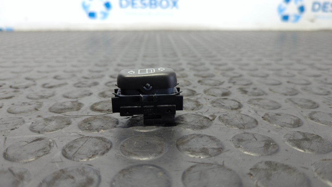 MANDO ELEVALUNAS TRASERO IZQUIERDO MERCEDES-BENZ CLASE A (W168) - vista 2