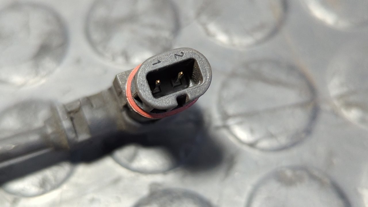 SENSOR ABS DELANTERO DERECHO MERCEDES-BENZ CLASE M (W164) - vista 2