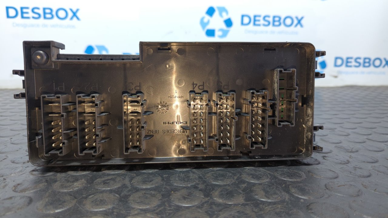 CAJA RELES / FUSIBLES MERCEDES-BENZ CLASE M (W164) - vista 2